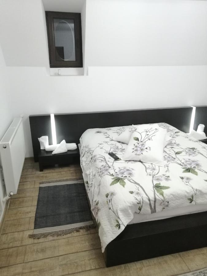 فندق Casa Continentelor كيمبولونغ المظهر الخارجي الصورة